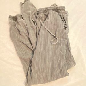 Velvet heart grey pants with cinched waist